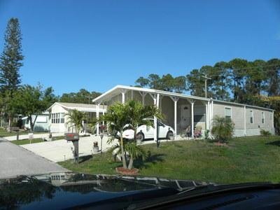 Mobile Home at 10 Mediterranean Blvd E Port St Lucie, FL 34952
