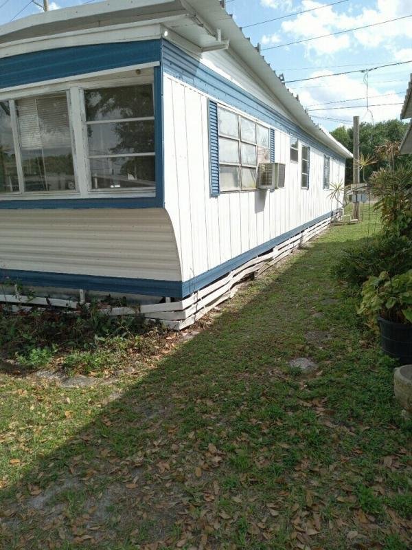 Photo 1 of 2 of home located at 27881 Us Hwy 27 S. Lot 21 Dundee, FL 33838