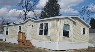 Mobile Home at 6561 East Biscayne Brighton, MI 48114