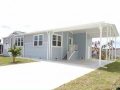 Photo 3 of 20 of home located at 521 Edgewater Drive (Site 1833) Ellenton, FL 34222