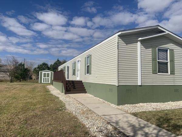 2015 Clayton Mobile Home For Rent