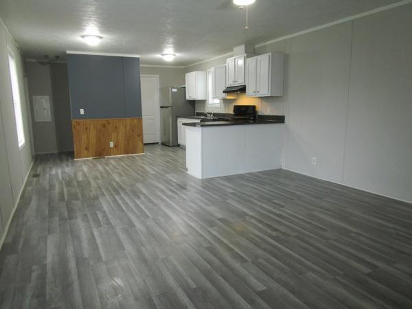 2015 Clayton Mobile Home For Rent
