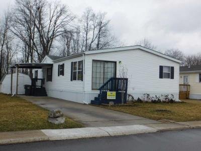 Mobile Home at 24654 Deer Creek Drive Flat Rock, MI 48134