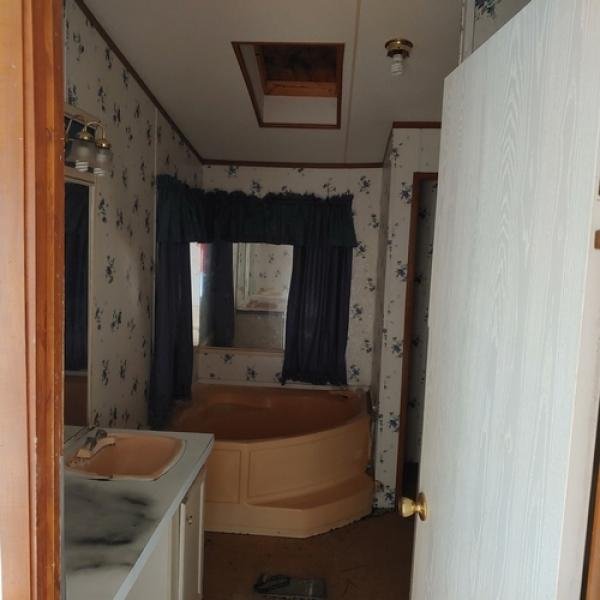 1998 SOUTHWOOD Mobile Home For Sale
