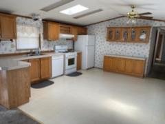Photo 2 of 8 of home located at 195 NE Coachlight Drive Topeka, KS 66617