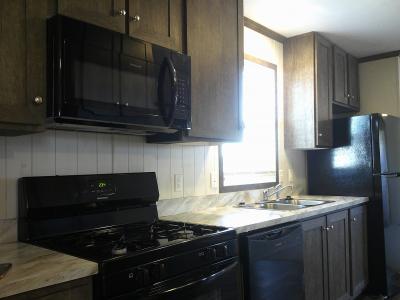 Photo 2 of 8 of home located at 186 Oak Highland, MI 48357