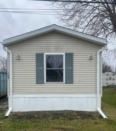Mobile Home at 109 Marilyn Dr Madison, OH 44057