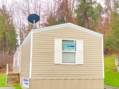 Mobile Home at 21 Dusty Trail Fairmont, WV 26554