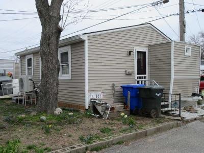 Mobile Home at 42 Mobile Home Way Springfield, MA 01119