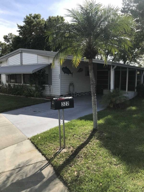 Photo 1 of 2 of home located at 12100 Seminole Blvd Lot 322 Largo, FL 33778