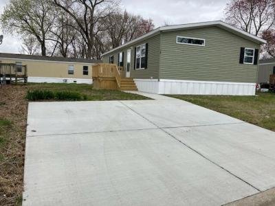 Mobile Home at 70 Holiday Mobile Home Park Pontoon Beach, IL 62040