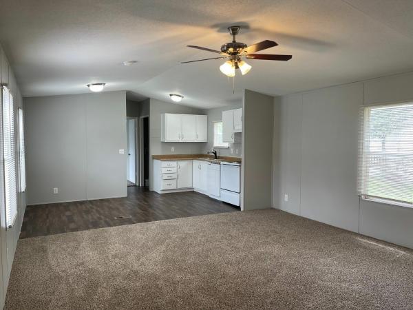 2004 FLEETWOOD Mobile Home For Sale