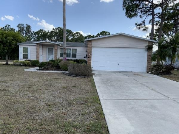 Photo 1 of 2 of home located at 10901 Grand Cypress Ct., #32D North Fort Myers, FL 33903