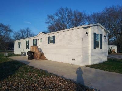 Mobile Home at 4601 West Persimmon Court Lot 121 Peoria, IL 61604