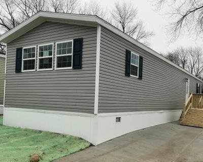Mobile Home at 769 Maple Justice, IL 60458