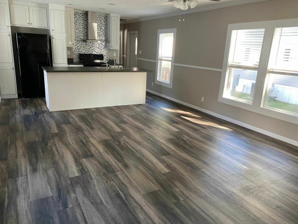 2018 WAYCROSS Mobile Home For Sale