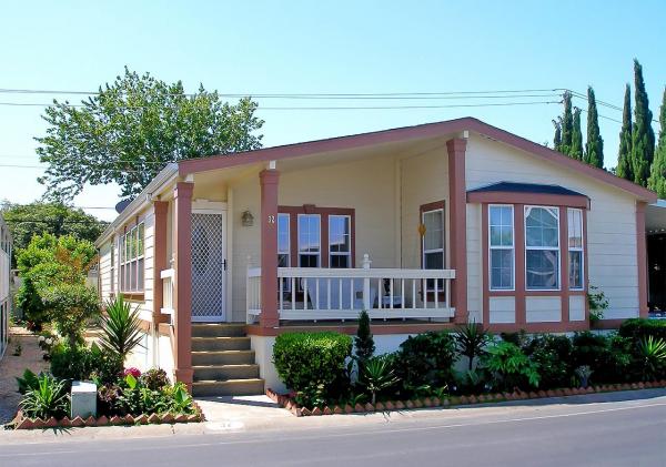2000 Karsten Villa Mobile Home For Sale