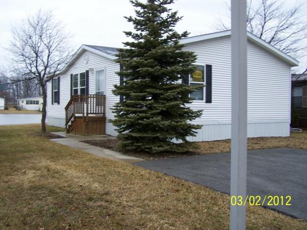 2005 Redman Mobile Home For Rent