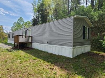 Mobile Home at 833 Turkey Creek Rd Barbourville, KY 40906