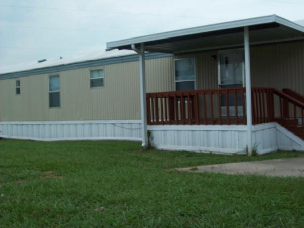 1996 SKYLINE CORPORATION Mobile Home For Sale