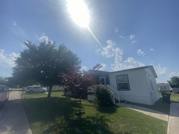 2001 REDMAN Mobile Home For Sale