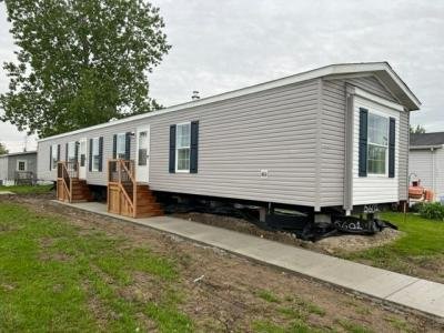 Mobile Home at 25201 Saxony Woodhaven, MI 48183