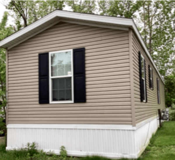 2015 Redman Advantage II Mobile Home For Rent
