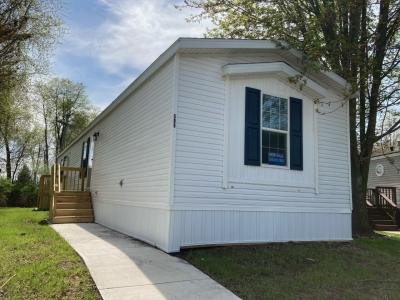 Mobile Home at 509 Apple Ct Oakland Charter Township, MI 48363