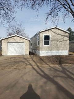 Photo 1 of 5 of home located at 907 Emerald Sioux Falls, SD 57106