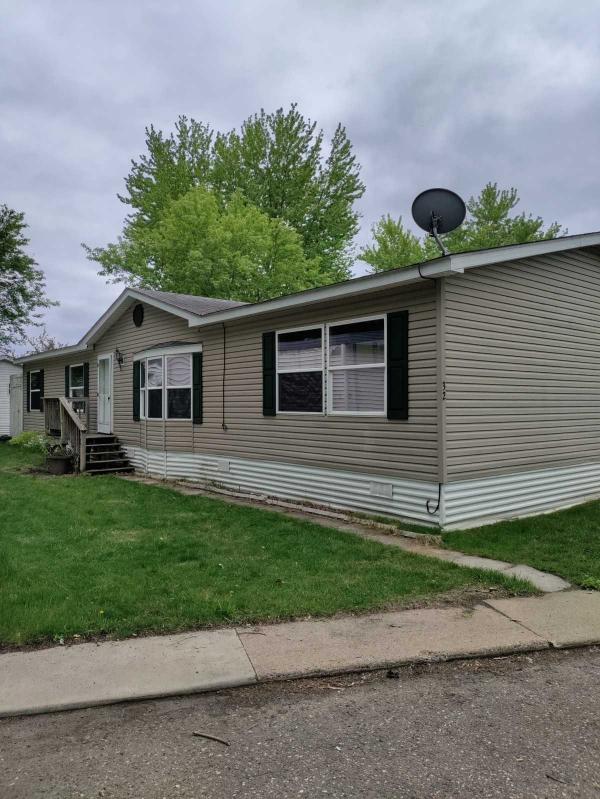 2004 Friendship Mobile Home For Sale 18164 Highway 65 NE, Trlr 32