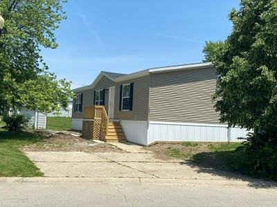 Mobile Home at 1651 Eastwood Street Greenwood, IN 46143