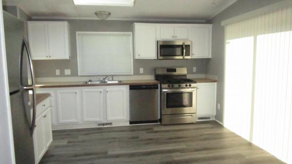 2006 Skyline Mobile Home For Rent