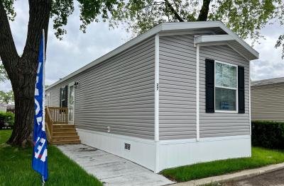 Mobile Home at 27 Birch St Countryside, IL 60525