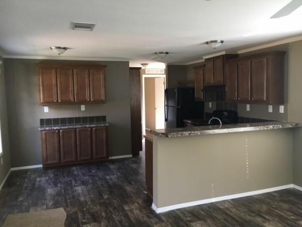 2017 OAK CREEK Mobile Home For Sale