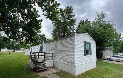 Mobile Home at 3 Cottonwood Dr Mount Vernon, IL 62864