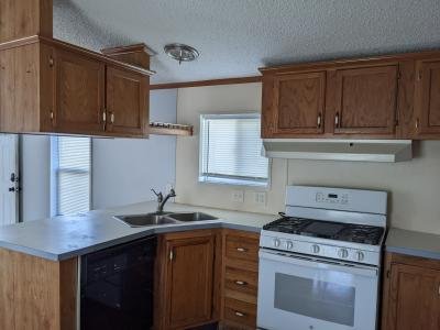 Mobile Home at 180 Gem Springfield, IL 62707