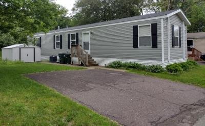 Mobile Home at 2413 Elkhart Maplewood, MN 55119