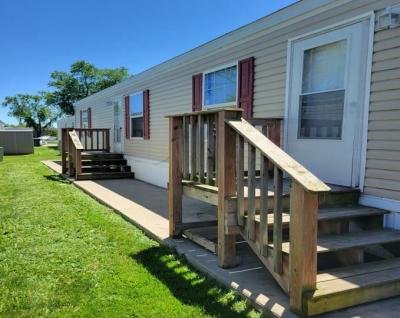 Mobile Home at 436 W Touhy Ave Lot 284 Des Plaines, IL 60018