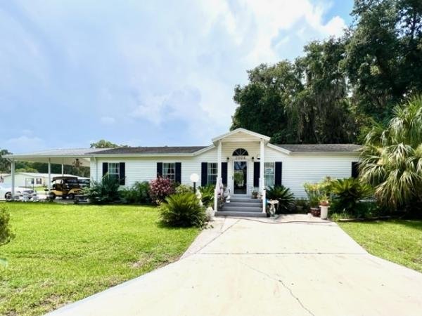 Photo 1 of 2 of home located at 2004 NW 45th Terrace Lot 264 Ocala, FL 34482