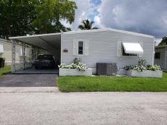 Photo 1 of 28 of home located at 10550 W State Road  Lot 335 Davie, FL 33328