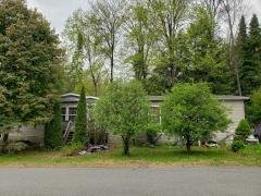Photo 1 of 25 of home located at 44 Crescent City Mhp Clifton Park, NY 12065