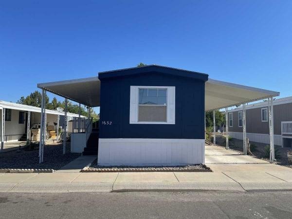 1990 Champion  Mobile Home For Sale
