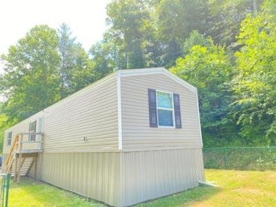 Mobile Home at 2029 Misty Valley Ln Milton, WV 25541