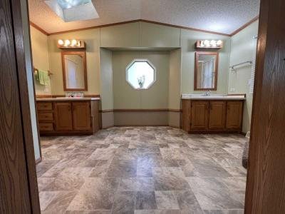 Mobile Home at 1878 Todd Dr Arden Hills, MN 55112