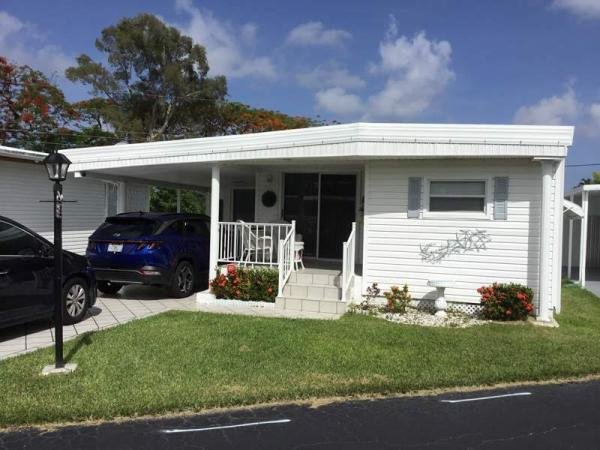Photo 1 of 2 of home located at 1321 S 33rd Avenue Hollywood, FL 33021