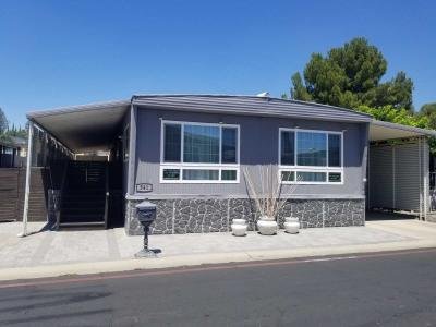 Mobile Home at 8811 Canoga Ave. Canoga Park, CA 91304