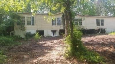 Mobile Home at 178 County Road 855 Green Forest, AR 72638