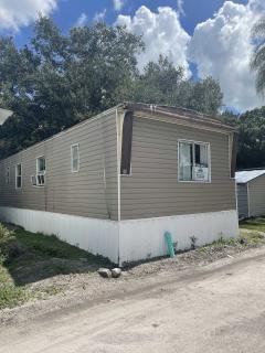 Photo 2 of 25 of home located at 14011 N Nebraska Avenue Lot 53 Tampa, FL 33613