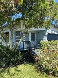 Photo 2 of 20 of home located at 6515 15th St E Lot #A06 Sarasota, FL 34243