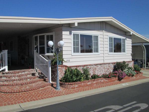 1976 Silvercrest Mobile Home For Sale